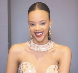 Miss Mutessi Jolly yasubizanyije uburakari abamusaba kurongorwa