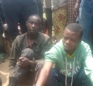 Rubavu: Abaturage bafashe babiri biyise abapolisi baje kubambura