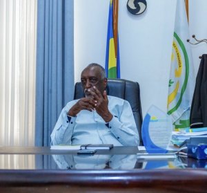 Rutaremara avuga ko Tshisekedi yishyuye abanyamahanga kugira ngo bagire uruhare muri Jenoside