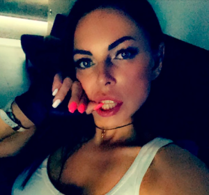 Umurusiyakazi yahanutse ku igorofa rya metero 24 ubwo yari mu kirori cy'ubusambanyi