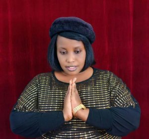 Umubyeyi w'abana 2 yadusangije ubuhamya bw'ibyamubayeho byatumye atura Imana impano ye[AMAFOTO] 