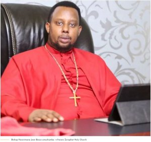 “Kurya ituro birasaba gutekereza kabiri” Bishop Harerimana Jean Bosco n'umugore we babimburiye abandi