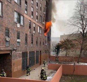 USA: Igorofa rituyemo abantu benshi ryafashwe n'inkongi y'umuriro abantu benshi barapfa