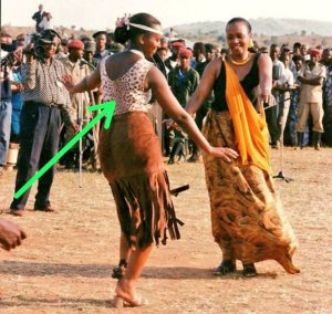 SOBANUKIRWA BYINSHI KU BUZIMA BW'UMUKOBWA WAMAMAYE MU MASHUSHO Y'INDIRIMBO TARIHINDA YA CECILE KAYIREBWA.