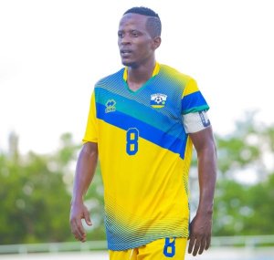 Haruna Niyonzima yahakanye ibyo gusezera ruhago burundu