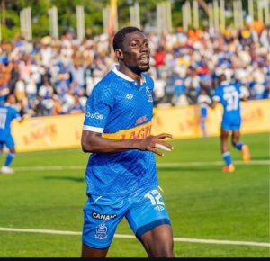 Fall Ngagne yatangiye imyitozo