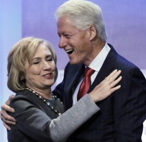 Bill Clinton n'umugore we bahamagajwe n'Inteko kubera umubano bari bafitanye na Epstein