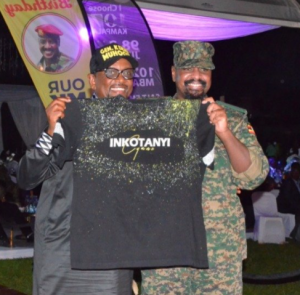 Intore Masamba yageneye impano ikomeye Lt Gen Muhoozi ku isabukuru ye