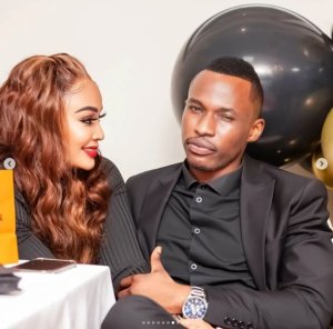 Bwa mbere Zari yavuze ku muherwe bari mu rukundo anasubiza abakomeje kumwibasira bavugako bizarangirira mu marira 