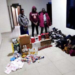 Rubavu:Batatu bafatanywe ibicuruzwa bya magendu babivanye DRC