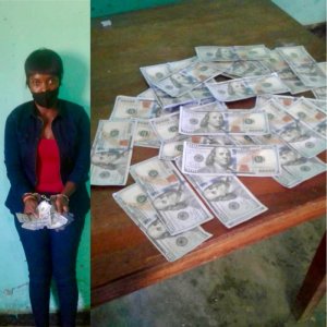 Rubavu: Polisi yafatanye umukobwa inota 37 z'amadolari y'amahimbano