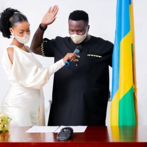 Umuhanzi Mico The Best yashyingiwe imbere y'amategeko [AMAFOTO] [AMAFOTO] 