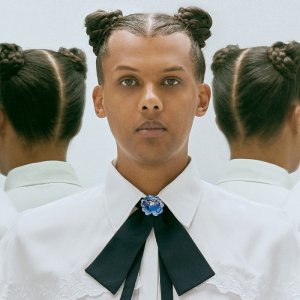 Stromae ufite inkomoko mu Rwanda yasobanuye album ye nshya ivuga ku bihe bikomeye yanyuzemo