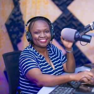 Lumbasi wari umuyobozi wa Royal Fm yasezeye