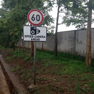 RTDA yatangiye gushyira ku mihanda ibyapa biburira abashoferi ahari Camera