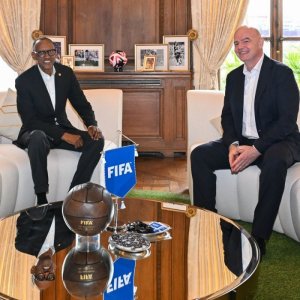 Perezida Kagame yongeye kuganira na Gianni Infantino
