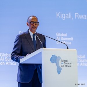 Ibintu bitatu bikwiriye kwitabwaho mu kubyaza umusaruro AI muri Afurika mu mboni za Perezida Kagame
