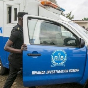 Musanze: Bakurikiranyweho kwica umukecuru bamutemesheje umuhoro