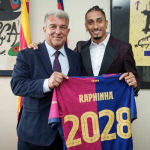 Raphinha yongereye amasezerano muri FC Barcelone