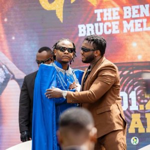 Ntimukangereranye n'utunyamaswa duto! Bruce Melodie yaba yubuye intambara y'amagambo kuri The Ben?