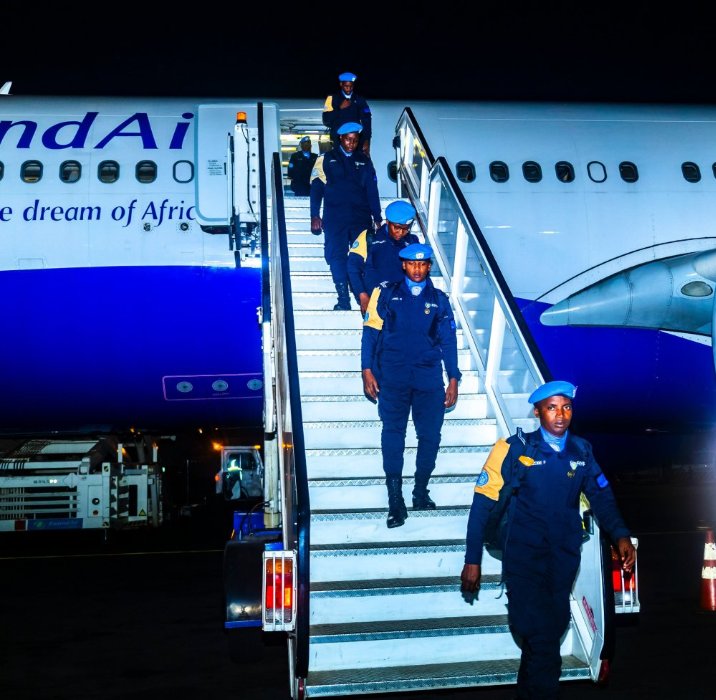 Abapolisi b'u Rwanda basimburanye mu butumwa bwo kubungabunga amahoro muri Centrafrique